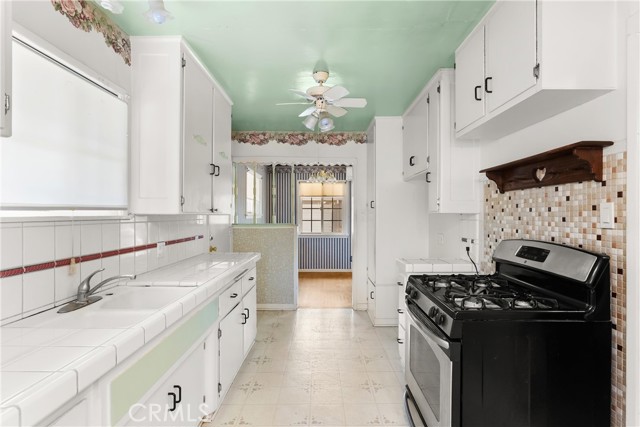 Detail Gallery Image 14 of 33 For 4014 W 175th Pl, Torrance,  CA 90504 - 3 Beds | 1 Baths