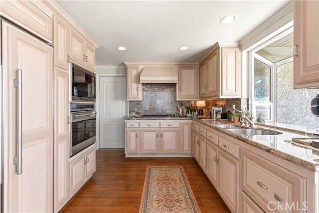 Detail Gallery Image 7 of 35 For 1562 E Citrus, Redlands,  CA 92374 - 3 Beds | 2/1 Baths