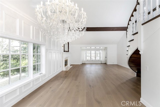 Detail Gallery Image 15 of 74 For 6037 Little Oak Ln, Woodland Hills,  CA 91367 - 5 Beds | 5 Baths