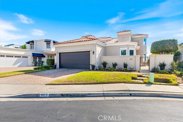 507 Via Florida, San Clemente CA: https://media.crmls.org/medias/875b1ef8-12e1-4c38-92ee-4df8d013361f.jpg