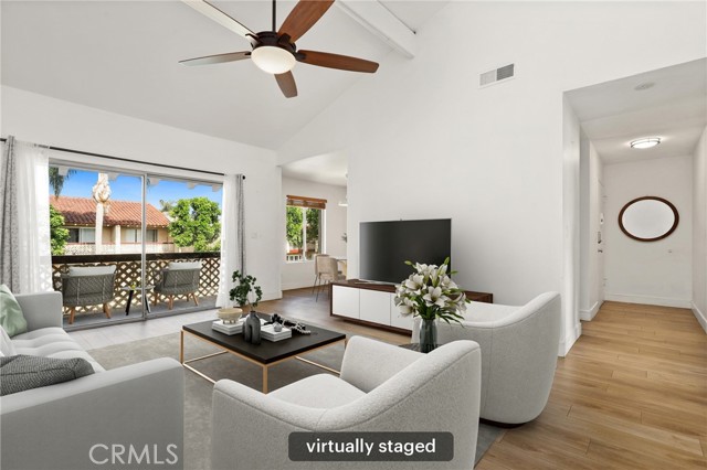 700 W La Veta Avenue, Orange CA: https://media.crmls.org/medias/875bed62-e22b-424d-9a0b-7d05bb1dd3f6.jpg