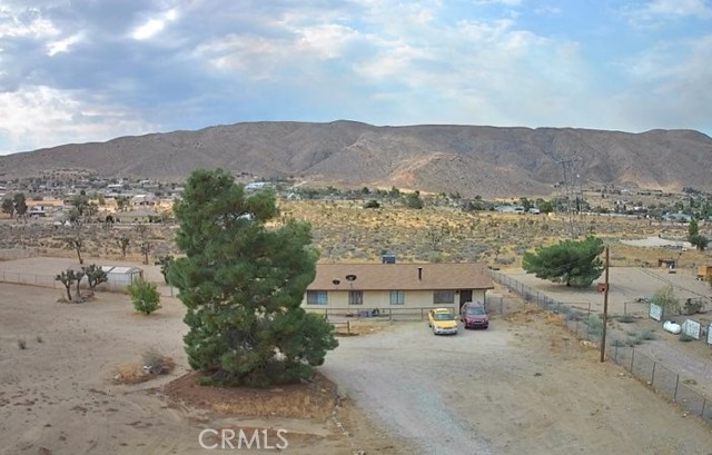 Detail Gallery Image 14 of 18 For 22831 Ocotillo Way, Apple Valley,  CA 92308 - 4 Beds | 2 Baths