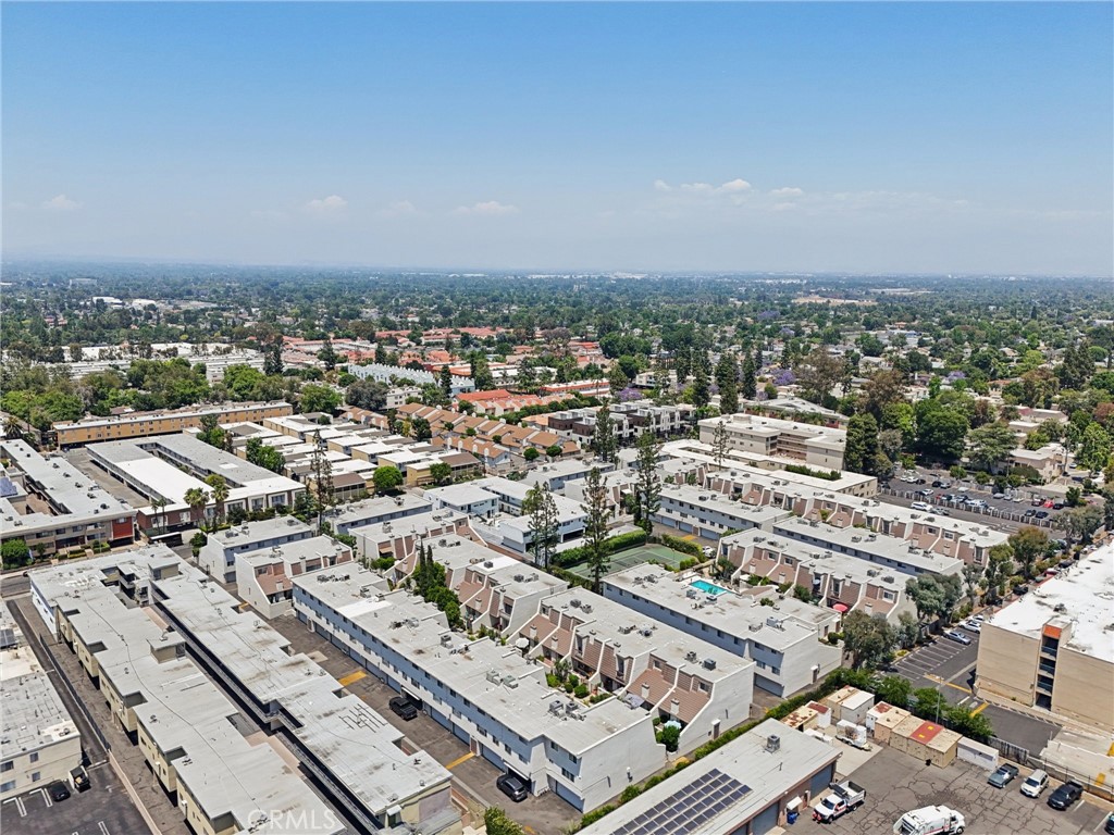 https://media.crmls.org/medias/875d3b80-c6aa-468c-b026-3bfb8716e5bb.jpg?preset=X-Large