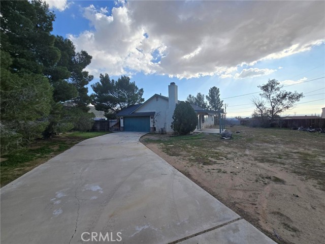 Detail Gallery Image 2 of 9 For 16488 Arcata, Apple Valley,  CA 92307 - 3 Beds | 2 Baths