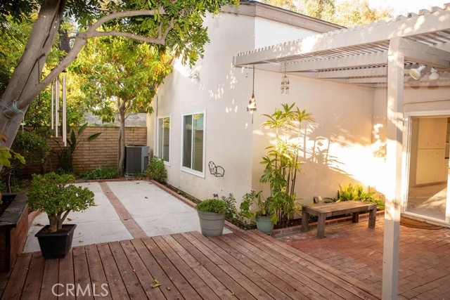 Detail Gallery Image 30 of 38 For 42 Almond Tree Ln, Irvine,  CA 92612 - 3 Beds | 2 Baths