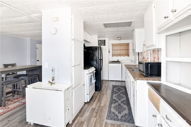 Image 10 of 24 For 43601 Florida Avenue 64