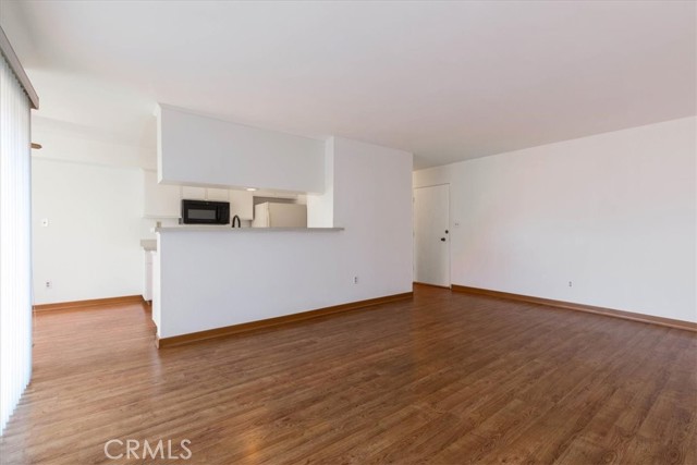 Detail Gallery Image 4 of 20 For 372 Carroll Park East #208,  Long Beach,  CA 90814 - 1 Beds | 1 Baths