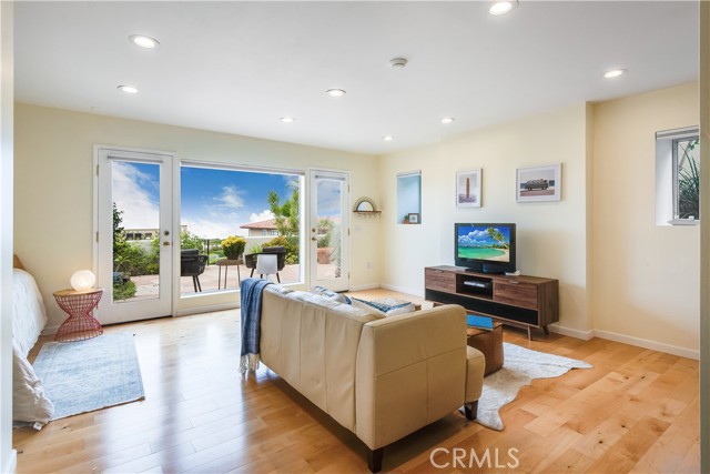 556 Via Media, Palos Verdes Estates, California 90274, 4 Bedrooms Bedrooms, ,1 BathroomBathrooms,Residential,For Sale,Via Media,PV24207390