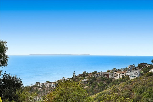 755 Pelican Drive, Laguna Beach CA: https://media.crmls.org/medias/875f109a-fa83-42eb-b604-2580f4c6982a.jpg