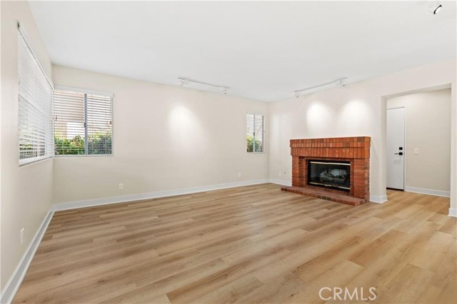 Detail Gallery Image 6 of 23 For 8019 E Elderwood Ave, Orange,  CA 92869 - 3 Beds | 2/1 Baths