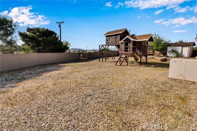 18343 Cocopah Court, Apple Valley CA: https://media.crmls.org/medias/875f6418-a6ba-4837-90d6-fa3d1dd9785f.jpg