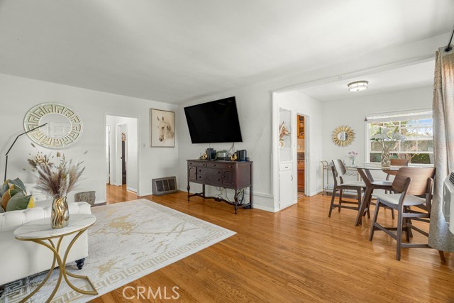 Detail Gallery Image 3 of 18 For 4813 Pacific, Long Beach,  CA 90805 - – Beds | – Baths