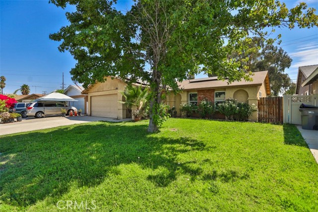 Detail Gallery Image 2 of 42 For 14830 Cliffrose Ct, Moreno Valley,  CA 92553 - 2 Beds | 2 Baths