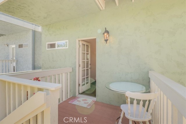 1133 7th Place, Hermosa Beach CA: https://media.crmls.org/medias/8760b26f-1b48-439a-9c84-ec50a96fa110.jpg