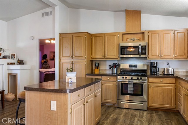 Detail Gallery Image 7 of 19 For 600 S Dennison Rd #65,  Tehachapi,  CA 93561 - 3 Beds | 2 Baths