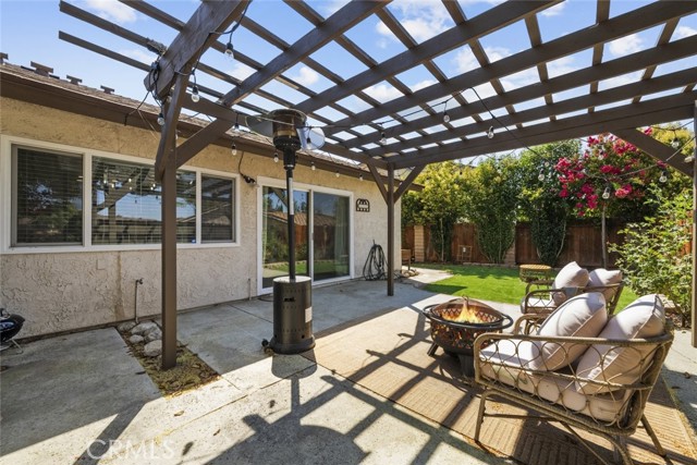Detail Gallery Image 14 of 33 For 2019 Covington Ave, Simi Valley,  CA 93065 - 2 Beds | 2 Baths