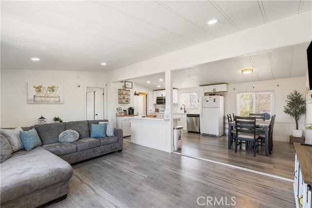 74993 Serrano Drive,  CA: https://media.crmls.org/medias/87637655-f0f9-4f8d-b108-8661083d3245.jpg