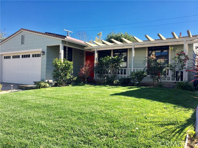 Detail Gallery Image 1 of 20 For 1134 18th St, Manhattan Beach,  CA 90266 - 2 Beds | 2 Baths