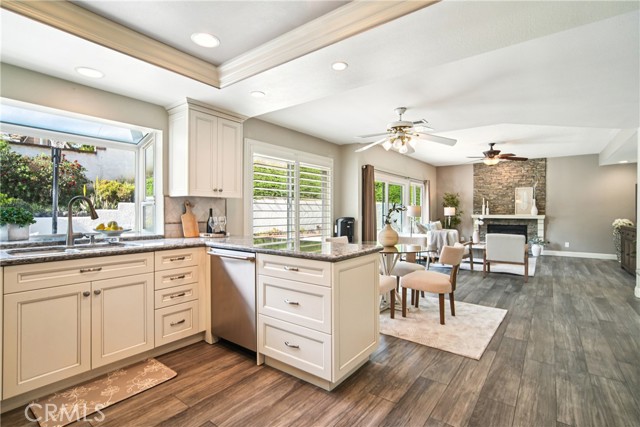 Detail Gallery Image 9 of 68 For 20550 via El Tajo, Yorba Linda,  CA 92887 - 4 Beds | 3 Baths