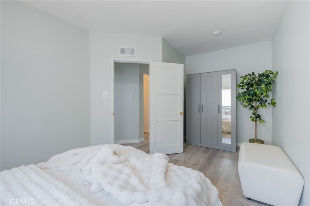 244 N Hollywood WayBurbank img 20