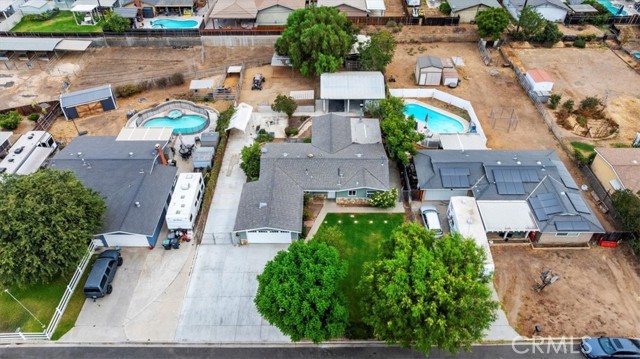 887 Kingman Drive, Norco CA: https://media.crmls.org/medias/8763fed8-3328-421b-8fbf-c0d4eedbb4f5.jpg