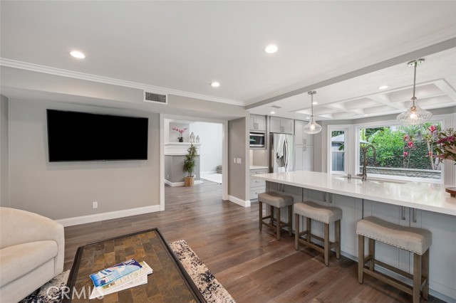 1119 San Jose, Costa Mesa CA: https://media.crmls.org/medias/87640959-ebe5-4e1b-838b-65a20836ce97.jpg