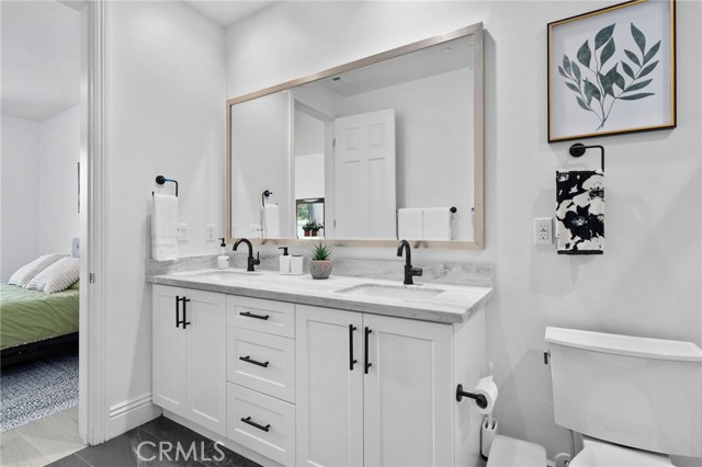 24205 Selwood Drive, Corona CA: https://media.crmls.org/medias/876474e4-550a-4c93-be20-1c094a0eb7d4.jpg