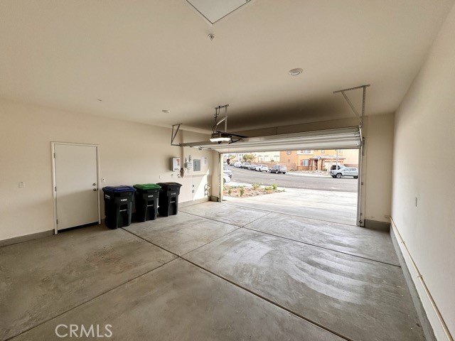 Detail Gallery Image 35 of 44 For 19401 Brush Creek Ave, Lake Elsinore,  CA 92532 - 4 Beds | 3 Baths