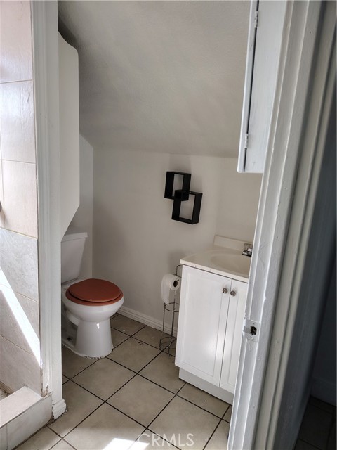 Detail Gallery Image 8 of 9 For 120 W Marshall Bld, San Bernardino,  CA 92504 - 2 Beds | 1 Baths