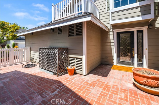 2720 Hilltop Drive, Newport Beach CA: https://media.crmls.org/medias/8765ba9b-d755-4c8e-a15e-b79649bbe892.jpg