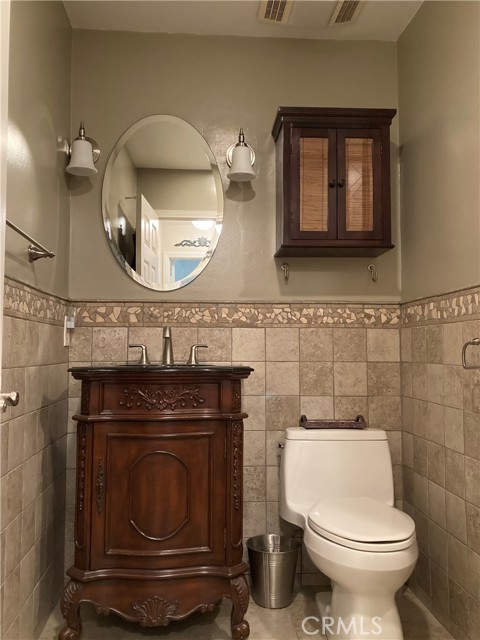 3800 STOCKER ST, View Park CA: https://media.crmls.org/medias/8765efb7-633d-46cc-b156-b36a639d216a.jpg