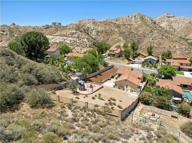 Detail Gallery Image 38 of 40 For 15242 Poppy Meadow St, Canyon Country,  CA 91387 - 3 Beds | 3 Baths
