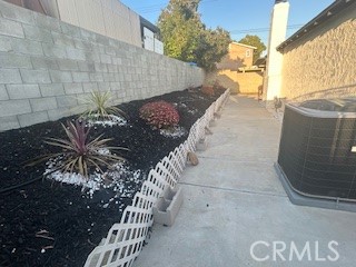 https://media.crmls.org/medias/876830e6-8f04-402d-bde6-65ab09c7fd5b.jpg?preset=X-Large