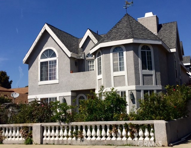 2419 Voorhees Avenue, Redondo Beach, California 90278, 4 Bedrooms Bedrooms, ,2 BathroomsBathrooms,Residential,Sold,Voorhees,SB17064007