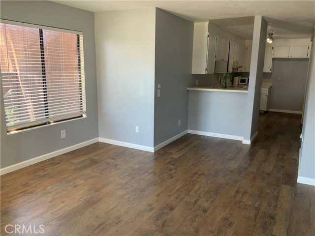 Detail Gallery Image 2 of 19 For 9020 Newport Ave #17,  Fontana,  CA 92335 - 2 Beds | 2 Baths