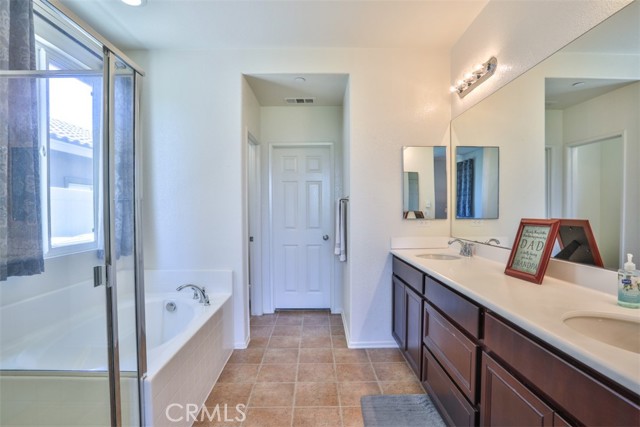 Detail Gallery Image 18 of 33 For 4146 Lovitt Cir, Lake Elsinore,  CA 92530 - 3 Beds | 2 Baths