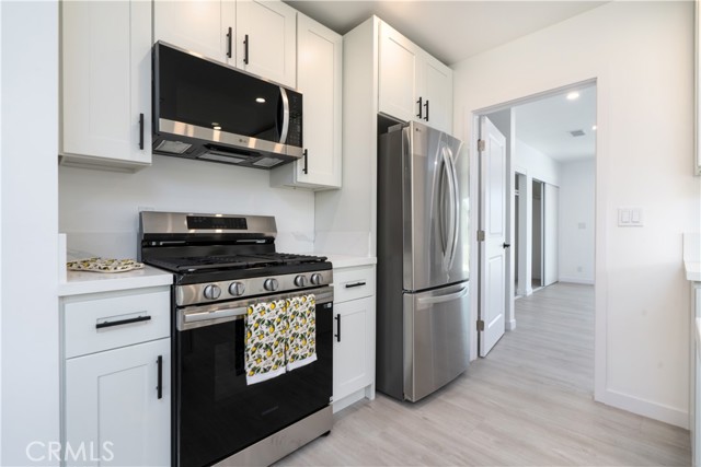 Detail Gallery Image 7 of 23 For 16737 E Greenhaven St, Covina,  CA 91722 - 3 Beds | 2 Baths