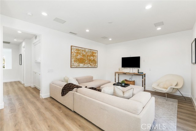 Detail Gallery Image 37 of 64 For 20112 via Cellini, Porter Ranch,  CA 91311 - 4 Beds | 4/1 Baths