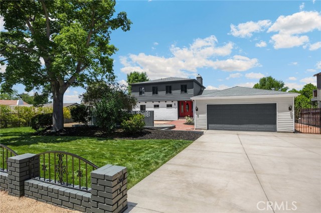 220 W Highland Avenue, Redlands CA: https://media.crmls.org/medias/876a4cc5-7dcd-48d1-9982-f044c1085314.jpg