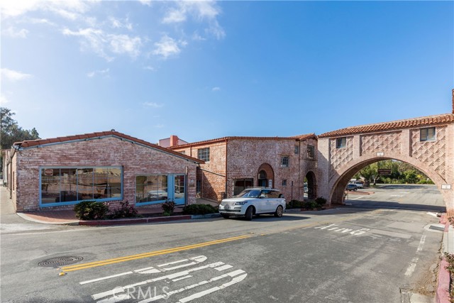 421 Via Chico, Palos Verdes Estates, California 90274, ,Commercial Lease,For Rent,421 Via Chico,CRPV22034413