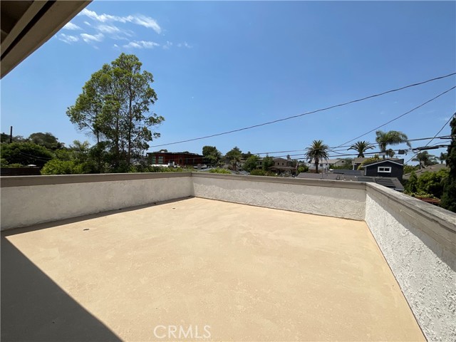 2641 Santa Ana Avenue, Costa Mesa CA: https://media.crmls.org/medias/876bd673-0b17-4afa-915a-7144fd5e6fe7.jpg