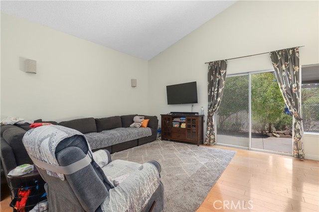 471 Havenside Avenue photo 5