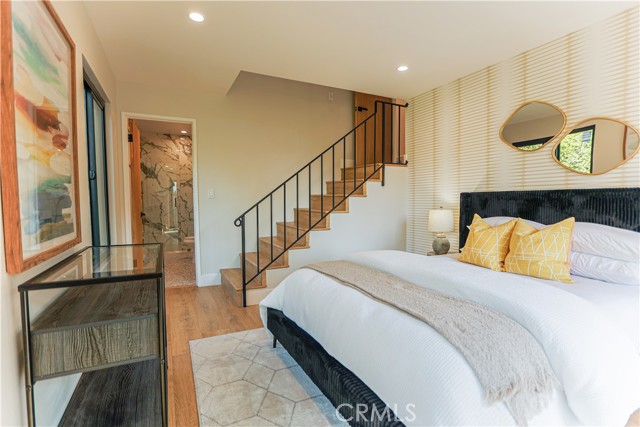 Detail Gallery Image 9 of 14 For 319 Heliotrope Ave, Corona Del Mar,  CA 92625 - 2 Beds | 2 Baths