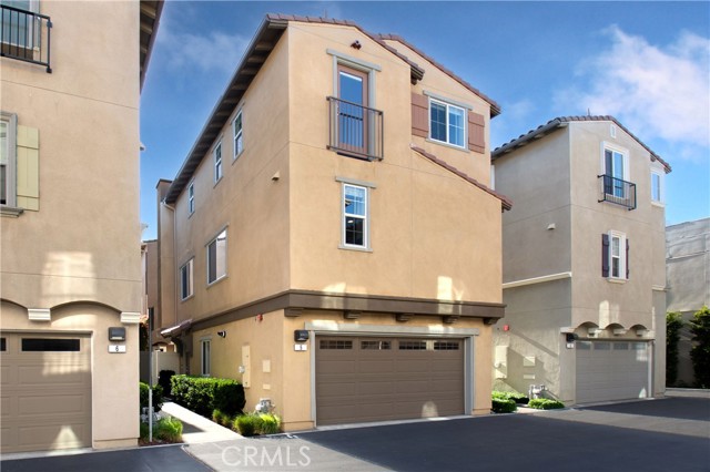 Detail Gallery Image 1 of 1 For 22111 Main St #5,  Carson,  CA 90745 - 3 Beds | 2/2 Baths