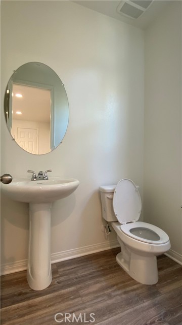 Detail Gallery Image 5 of 15 For 7604 Channel View, Chino,  CA 91708 - 3 Beds | 2/1 Baths