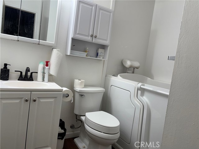 1065 Bascomb, Riverside CA: https://media.crmls.org/medias/876e6a88-dbd0-48e8-bdc3-3b512807d895.jpg