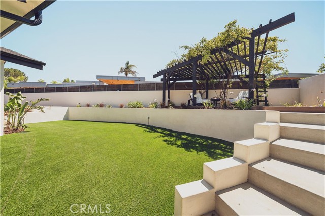 4195 Alonzo Avenue, Encino CA: https://media.crmls.org/medias/876ed133-559b-4194-bbbd-ec2a5fe6f1e9.jpg