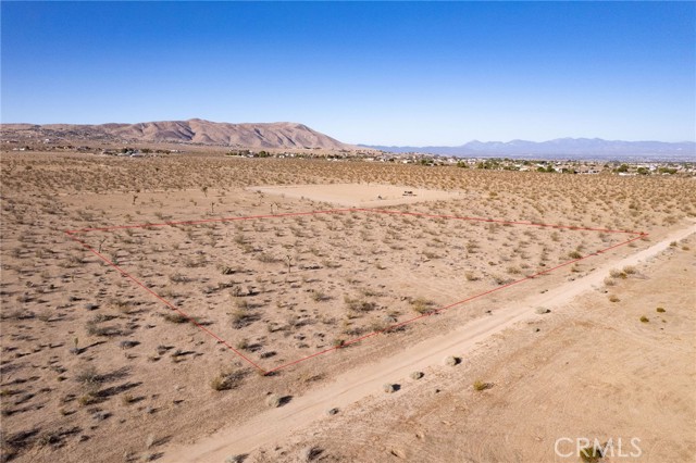 Detail Gallery Image 4 of 14 For 23993 Lancelet St, Apple Valley,  CA 92308 - – Beds | – Baths