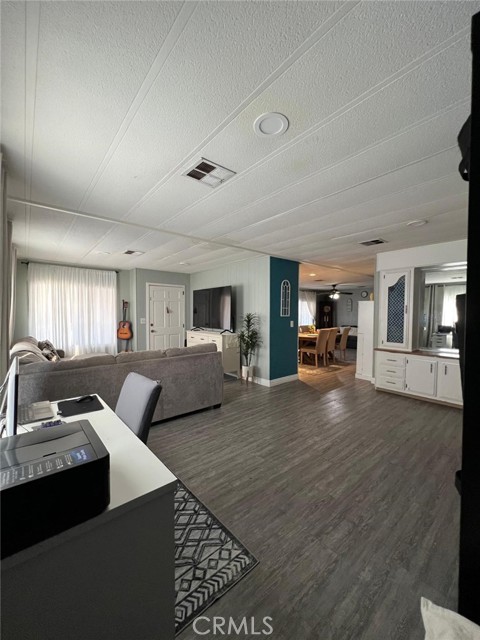 Detail Gallery Image 18 of 34 For 201 W Collins Ave #40,  Orange,  CA 92867 - 2 Beds | 2 Baths