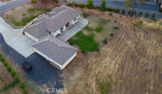 18 Tuscan Drive, Paradise CA: https://media.crmls.org/medias/876fde8f-74f4-4348-9b4b-2935393facb7.jpg